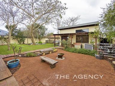 House For Sale - WA - Broadwater - 6280 - Rammed Earth Exclusive, Stylish Residence - UNDER OFFER !!!!  (Image 2)