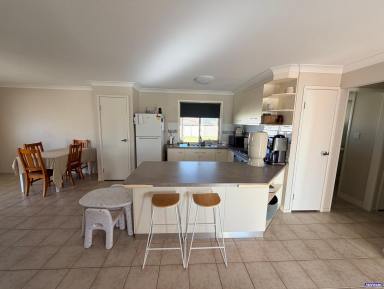 House For Lease - QLD - Kingaroy - 4610 - Home in Quiet Location (Image 2)