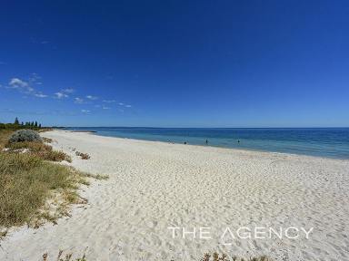 Serviced Apartment Sold - WA - Broadwater - 6280 - Majestic Views of the Beautiful Geographe Bay Beachfront.  (Image 2)