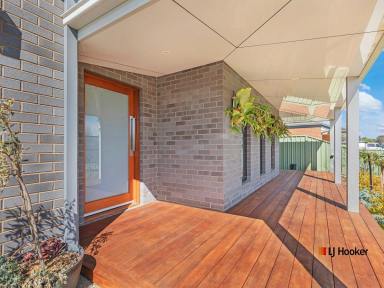 House Sold - NSW - Moama - 2731 - Luxurious and Comfortable Living Experience  (Image 2)