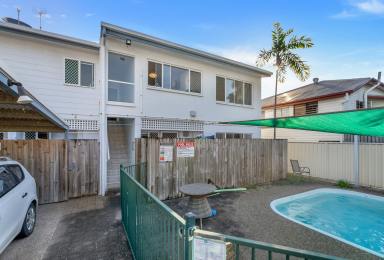 Apartment For Lease - QLD - Parramatta Park - 4870 - Top Floor 2-bedroom City Fringe Apartment - AVAILABLE 26th OF SEPTEMBER 2024  (Image 2)