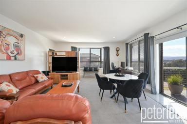 Unit For Sale - TAS - Prospect - 7250 - Modern Style and Convenience  (Image 2)