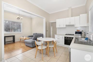 House Sold - VIC - Golden Point - 3350 - Charming Cottage On CBD Edge  (Image 2)