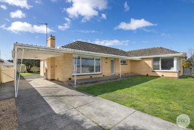 House For Sale - VIC - Invermay Park - 3350 - Renovated Gem With Modern Comforts And Investment Potential  (Image 2)