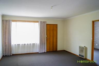 Unit Leased - VIC - Horsham - 3400 - Unit Close to River Boasting Brand New Carpet  (Image 2)