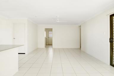 House Leased - QLD - Cranley - 4350 - Large Family Home in Fantastic Location  (Image 2)