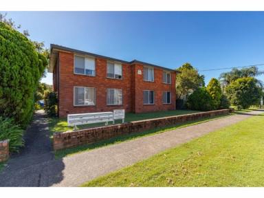 Unit For Lease - NSW - Forster - 2428 - 2 Bedroom Refurbished Ground Floor Flat  (Image 2)