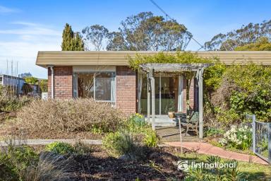 Unit Sold - TAS - Mount Nelson - 7007 - Charming Split-Level Brick Veneer Unit - No Strata Fees!  (Image 2)