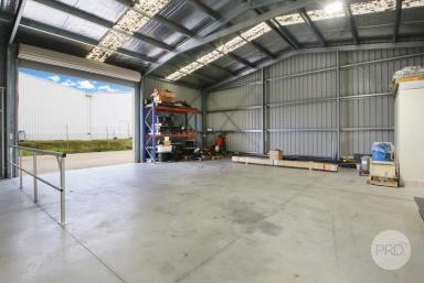 Industrial/Warehouse For Lease - NSW - North Albury - 2640 - GREAT SHED ON OFFER  (Image 2)