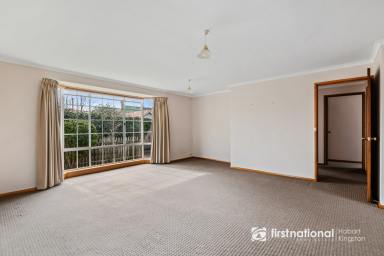 Unit Leased - TAS - Sandy Bay - 7005 - Charming 2 Bedroom Unit  (Image 2)