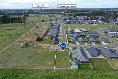 Residential Block For Sale - VIC - Bairnsdale - 3875 - Room for a Big House & Big Shed? No Problems  (Image 2)