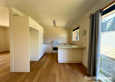 Duplex/Semi-detached For Lease - NSW - Bomaderry - 2541 - Refreshed Three Bedroom Duplex  (Image 2)