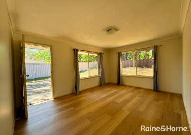 Duplex/Semi-detached For Lease - NSW - Bomaderry - 2541 - Refreshed Three Bedroom Duplex  (Image 2)