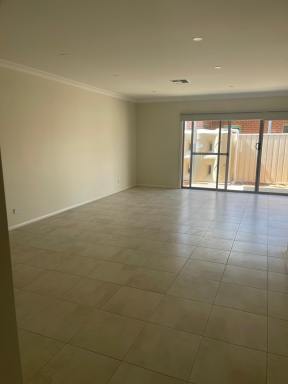 Unit Leased - VIC - Mildura - 3500 - Modern 2 bedroom Townhouse  (Image 2)