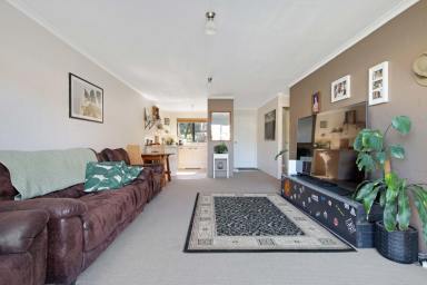 Unit Sold - NSW - North Batemans Bay - 2536 - Great Location, walk to Town  (Image 2)