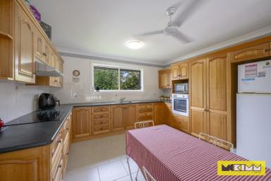 House Leased - NSW - South Grafton - 2460 - CHARMING BRICK HOME  (Image 2)