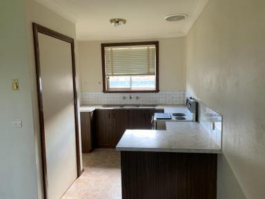 Unit Leased - NSW - North Albury - 2640 - One Bedroom Unit  (Image 2)