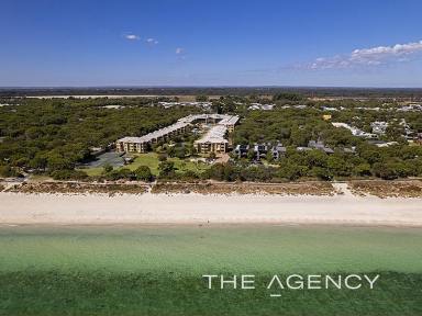 Serviced Apartment For Sale - WA - Broadwater - 6280 - Seize the Opportunity: Beachside Investment Awaits  (Image 2)