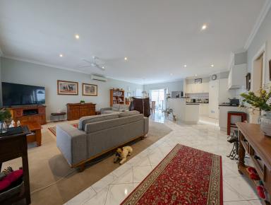 Unit For Sale - VIC - Kerang - 3579 - Modern Unit  (Image 2)