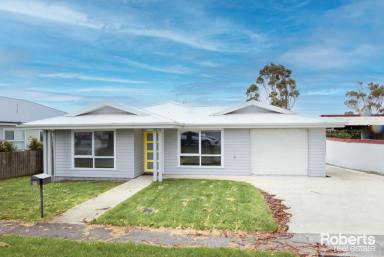 House Leased - TAS - Stanley - 7331 - LEASE BREAK - Newly built home located in the historic town of Stanley  (Image 2)