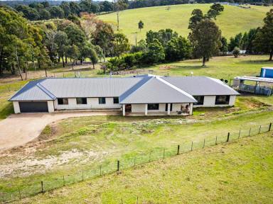 Acreage/Semi-rural Sold - VIC - Nicholson - 3882 - MODERN FAMILY HOME WITH EXPANSIVE FEATURES ON 28 ACRES  (Image 2)