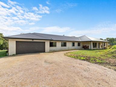 Acreage/Semi-rural For Sale - VIC - Nicholson - 3882 - MODERN FAMILY HOME WITH EXPANSIVE FEATURES ON 28 ACRES  (Image 2)