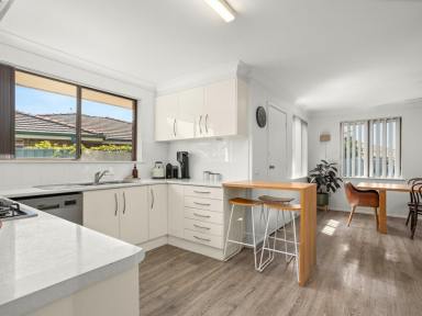 House For Sale - NSW - Old Bar - 2430 - RENOVATED HOME, LARGE BLOCK & IN A PRIME LOCATION  (Image 2)