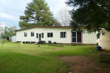Lifestyle For Sale - NSW - Bonalbo - 2469 - PARADISE FOUND  (Image 2)