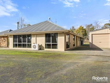 House For Sale - TAS - Sidmouth - 7270 - Welcome Home!  (Image 2)