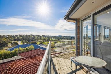 House For Sale - NSW - Yass - 2582 - Relocating for Family: Spacious Yass Valley Home with Unmatched Views  (Image 2)