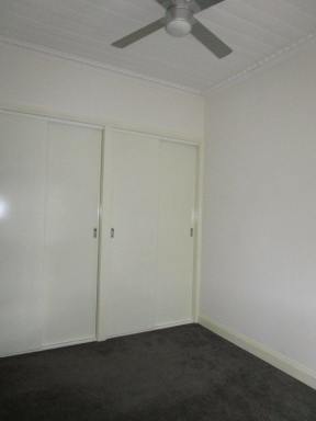 House Leased - VIC - Bairnsdale - 3875 - COSY FAMILY HOME CLOSE TO SCHOOLS AND HOSPITAL  (Image 2)