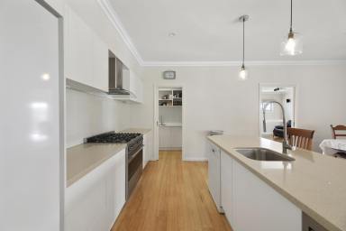 House Sold - VIC - Drouin - 3818 - FLAWLESS HOME, ACRE ALLOMENT, EXCLUSIVE LOCATION  (Image 2)