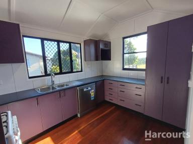 Unit Leased - QLD - Childers - 4660 - NEWLY RENOVATED - 3 Bedroom Cottage  (Image 2)