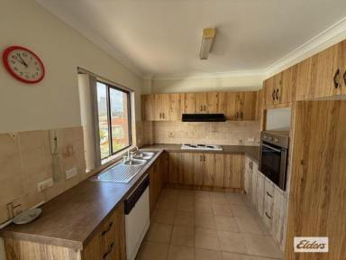 Unit Leased - NSW - Wollongong - 2500 - 2 BEDROOM UNIT  (Image 2)