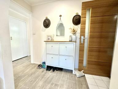 House For Lease - NSW - Taree - 2430 - FAMILY HOME NEAR RACECOURSE  (Image 2)