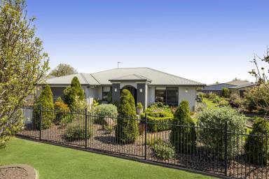 House Sold - QLD - Highfields - 4352 - Fantastic Family Home! Walk to the Shops!  (Image 2)