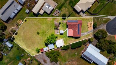 House For Sale - QLD - Southside - 4570 - Solid Home on 2,182m2 in a Quiet Cul-De-Sac  (Image 2)