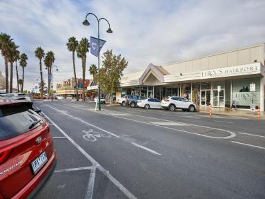 Retail Sold - VIC - Mildura - 3500 - Great Retail Shop / Office or Therapist Salon in the Centre of Mildura's City Heart  (Image 2)