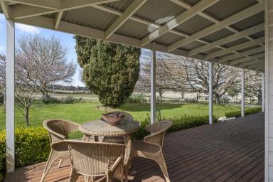 Cropping For Sale - NSW - Crookwell - 2583 - Charming Rural Retreat  (Image 2)