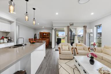 House Sold - QLD - Westbrook - 4350 - New Family Home With Side Access  (Image 2)