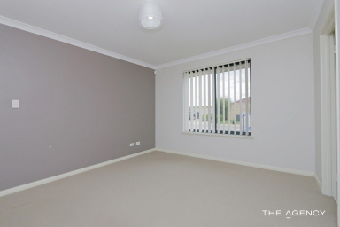 House For Sale - WA - Canning Vale - 6155 - Calling all investors and first home buyers!  (Image 2)