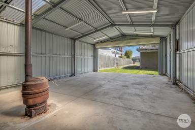 House For Sale - VIC - Ballarat North - 3350 - Solid Foundations & Boundless Possibilities On Iconic Lydiard  (Image 2)