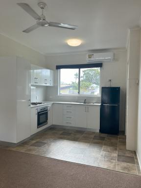 Unit Leased - QLD - Bucasia - 4750 - One Bedroom Unit Just A Minute Away From The Beach  (Image 2)