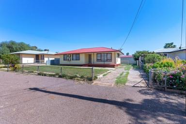 House Sold - SA - Kimba - 5641 - For Sale: 3 Bedroom Home with unique features in picturesque Kimba, South Australia  (Image 2)