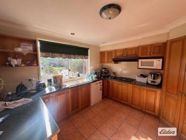 House Leased - NSW - Cordeaux Heights - 2526 - Executive Family Home  (Image 2)