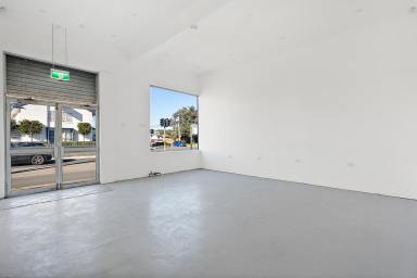 Retail Leased - NSW - Windang - 2528 - Large secure space commercial/retail space!!  (Image 2)