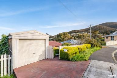 House Leased - TAS - Chigwell - 7011 - Charming Family Home  (Image 2)