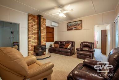 House For Sale - NSW - Glen Innes - 2370 - Charming 3-Bedroom Home in Glen Innes  (Image 2)