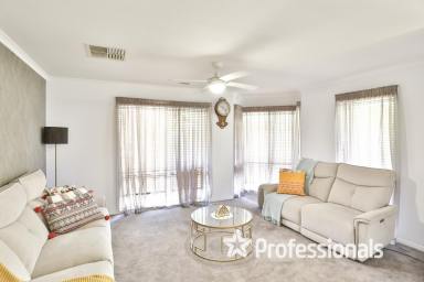 House Sold - VIC - Mildura - 3500 - Smart, Neat and Stylish Family Home  (Image 2)