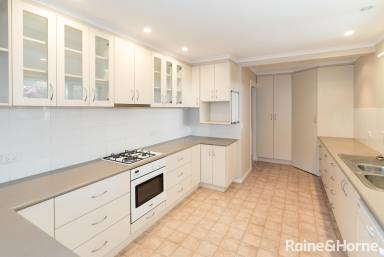 House Leased - NSW - Kooringal - 2650 - Wonderful Warrawong  (Image 2)